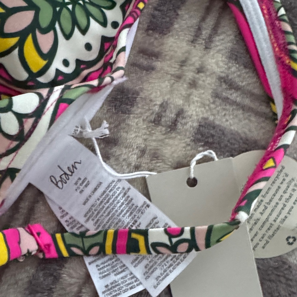 Vibrant Boden  Paisley Bikini Top and Bottom New with tags - Picture 6 of 14